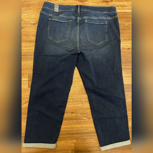 Brand new with tags Torrid 18 short women's jeans - Picture 3 of 13